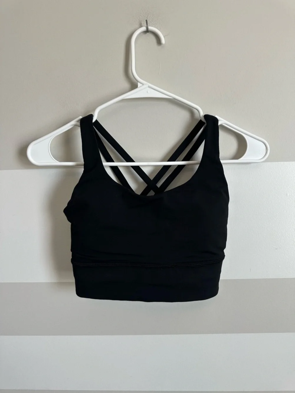 sold 
Lululemon Energy Bra Black size 4 - Picture 4 of 5